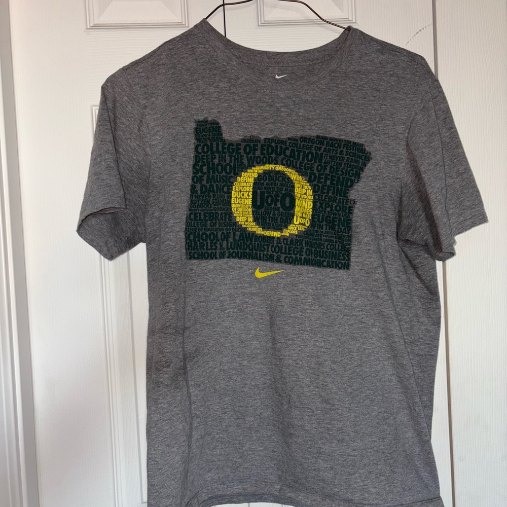 Nike Oregon Graphic T-Shirt - Gray